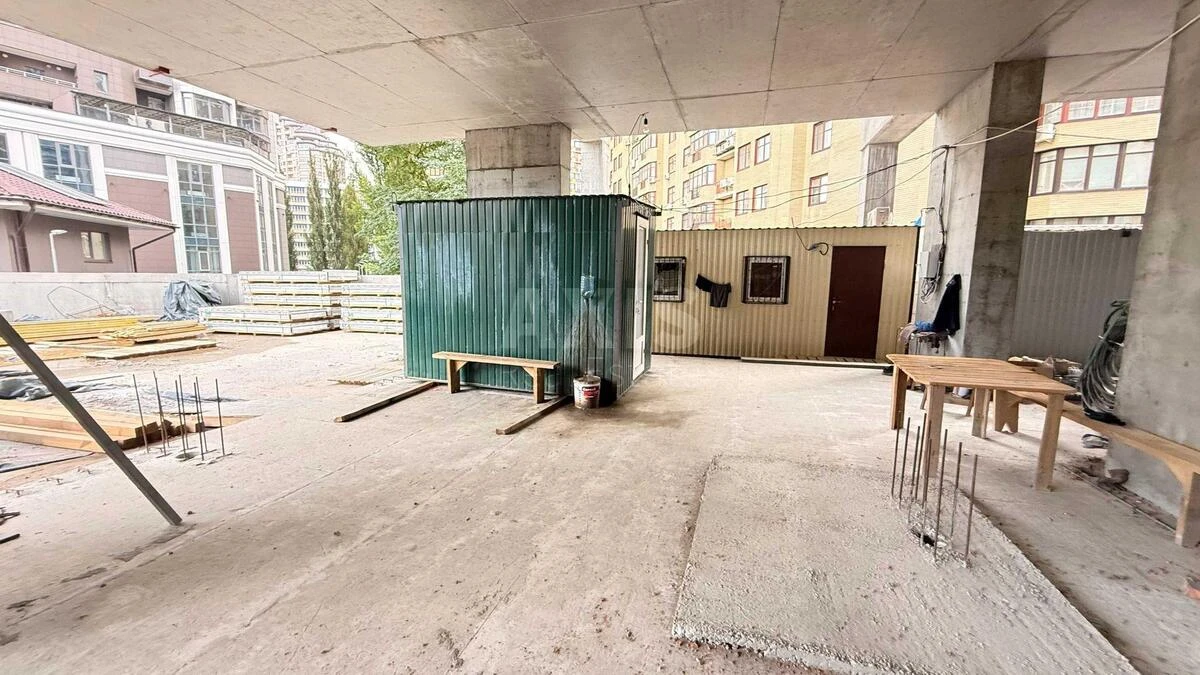 Service object vul. Jevgena Konoval'cja 30, 57m2606459