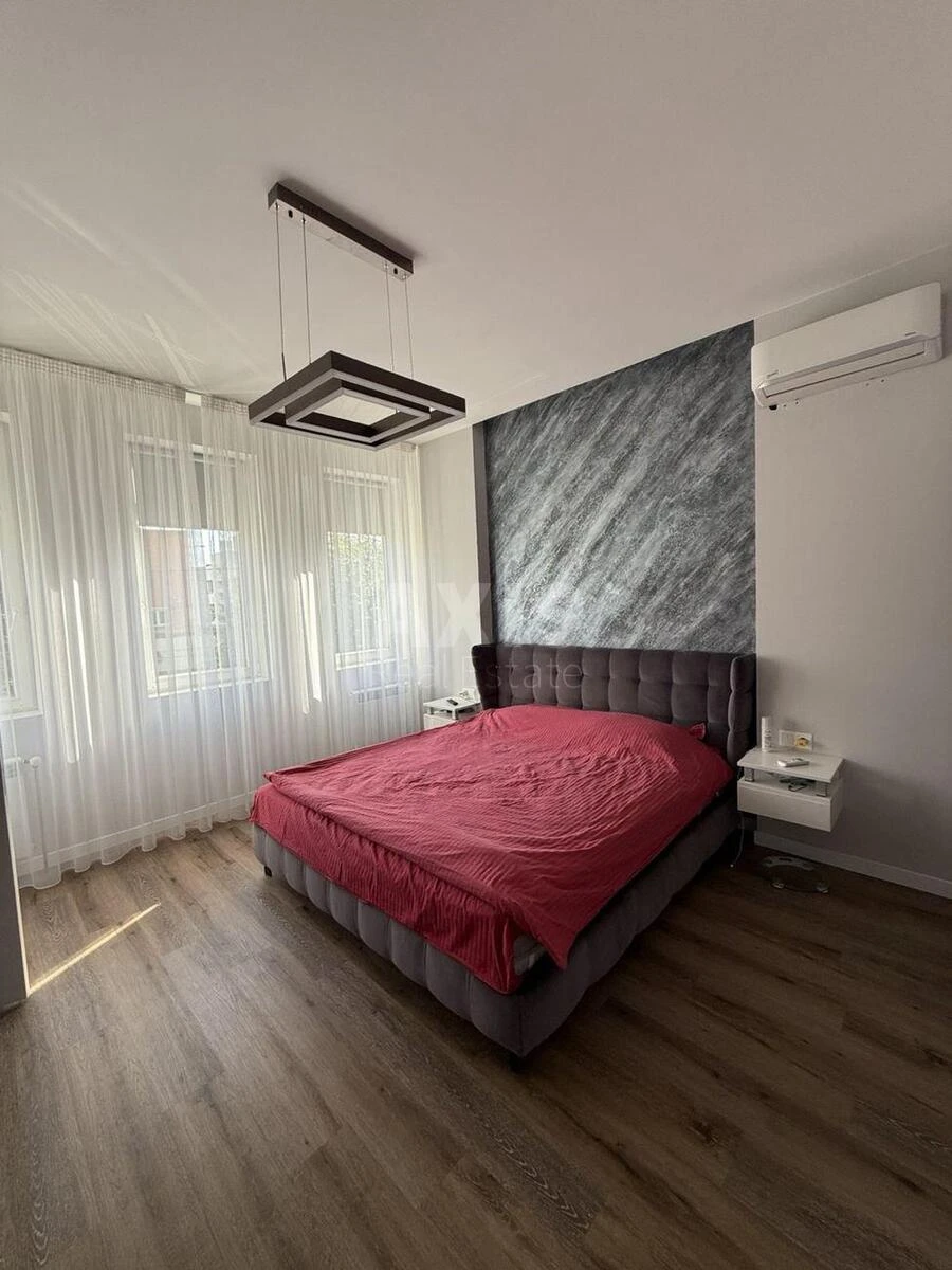 3k apartment vul. Preobrazhens'ka 8Б7082613