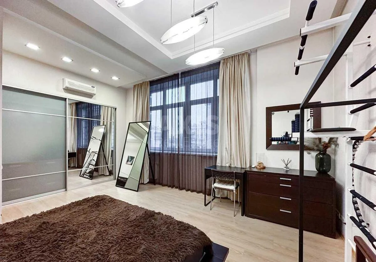 3k apartment vul. Ljuterans'ka 10А678436