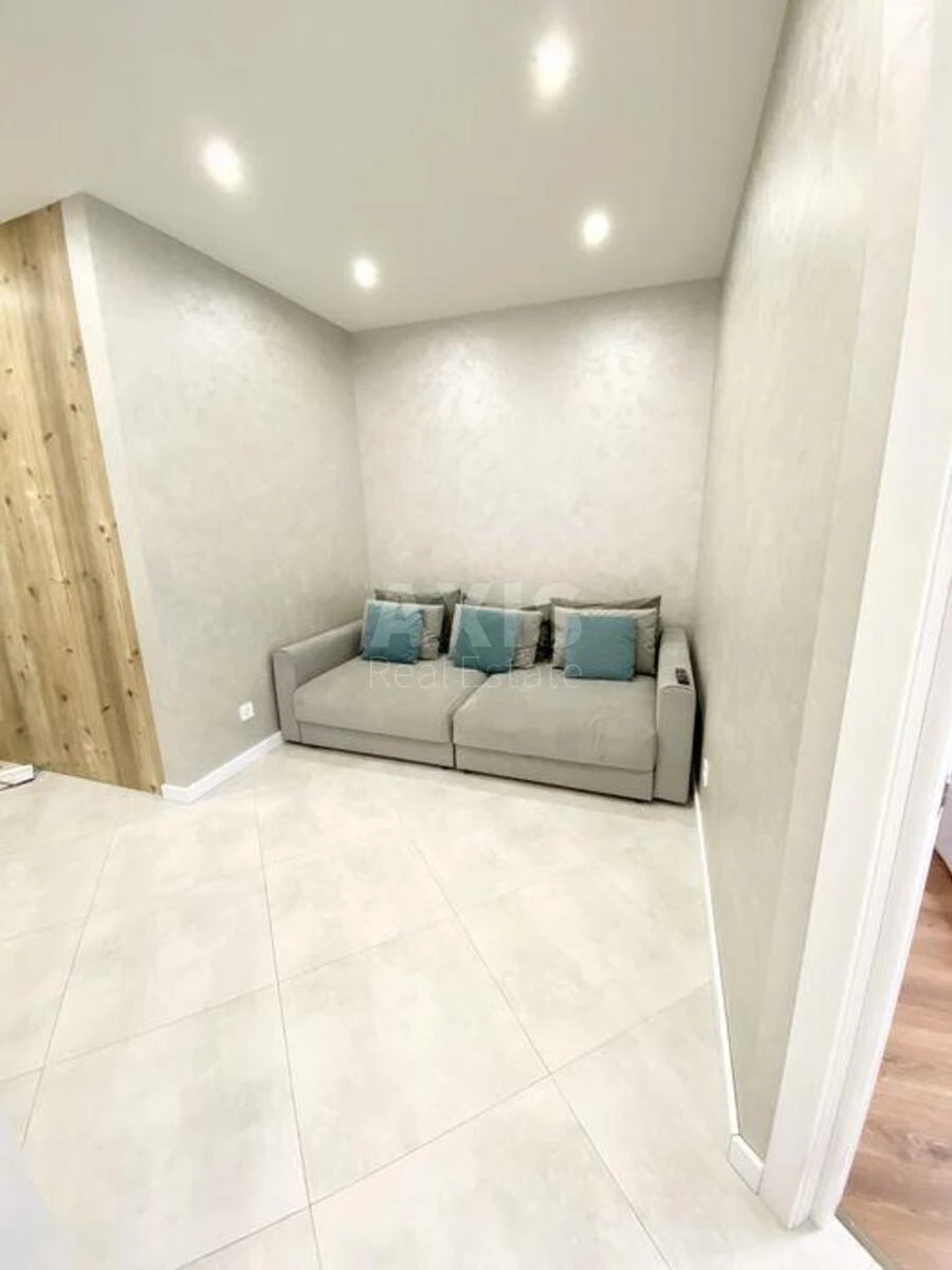 1k apartment vul. Pidvysoc'kogo Profesora 4В6481617