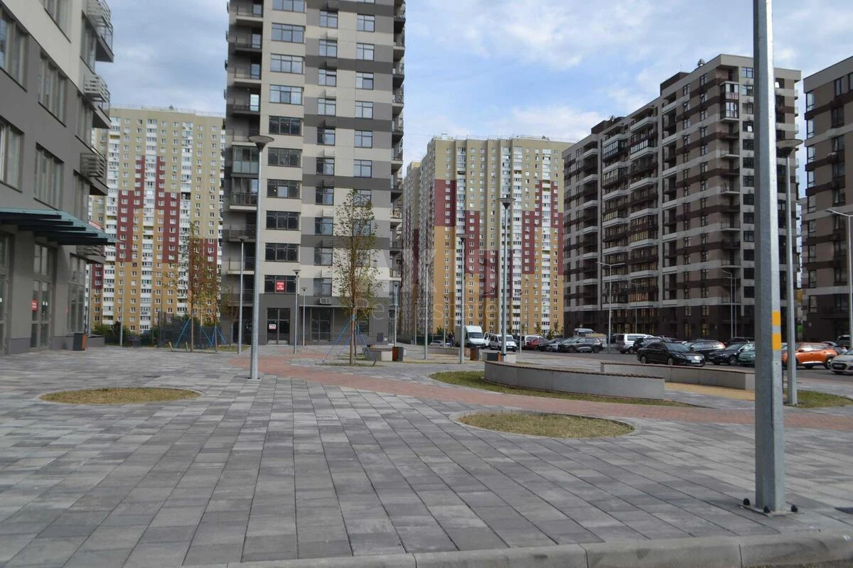 Trade object vul. Oleksandra Olesja 5А, 100m26488916