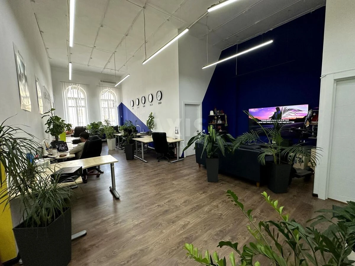 Office vul. Volodymyrs'ka 10, 135m2635970