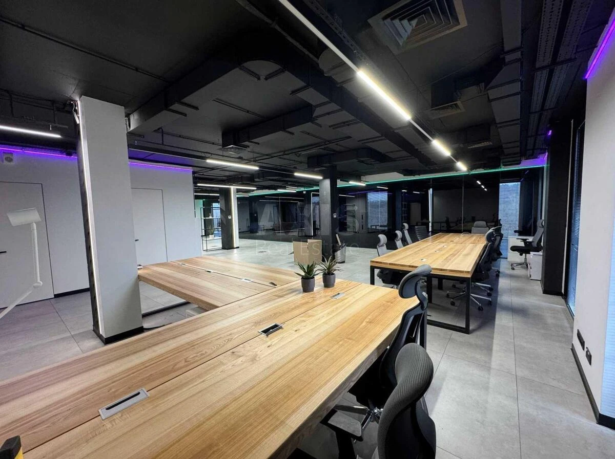 Office vul. Krasylivs'ka 6, 417m26714014