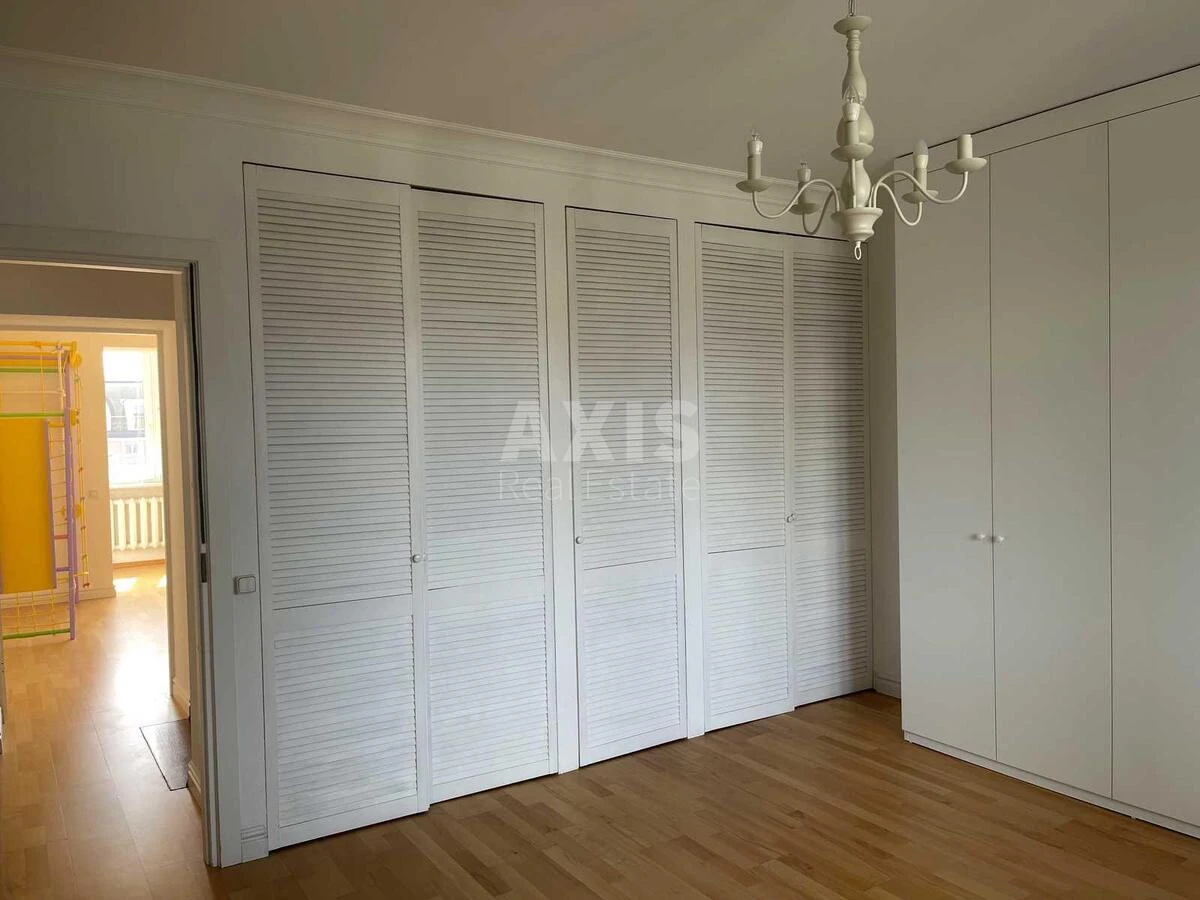 5к квартира ул. Александра Конисского 52/587045111