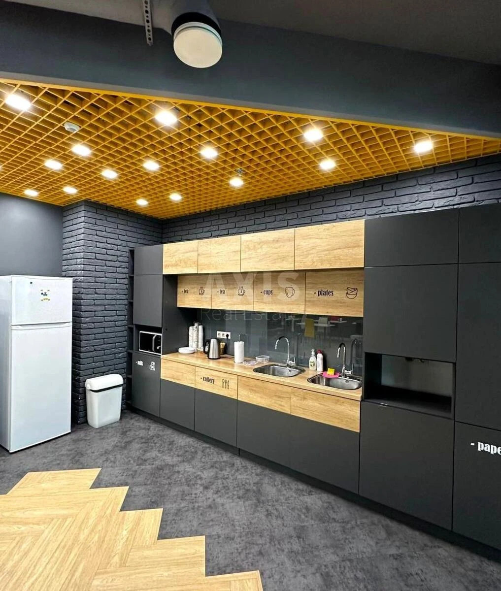 Office vul. Jaroslavs'ka 58, 2119m2704988