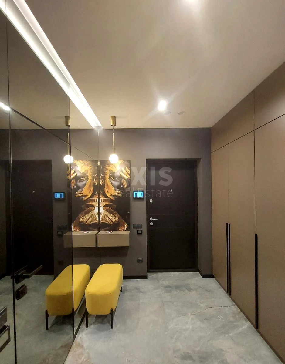 1k apartment vul. Sverstjuka Jevgena 6Е6745111