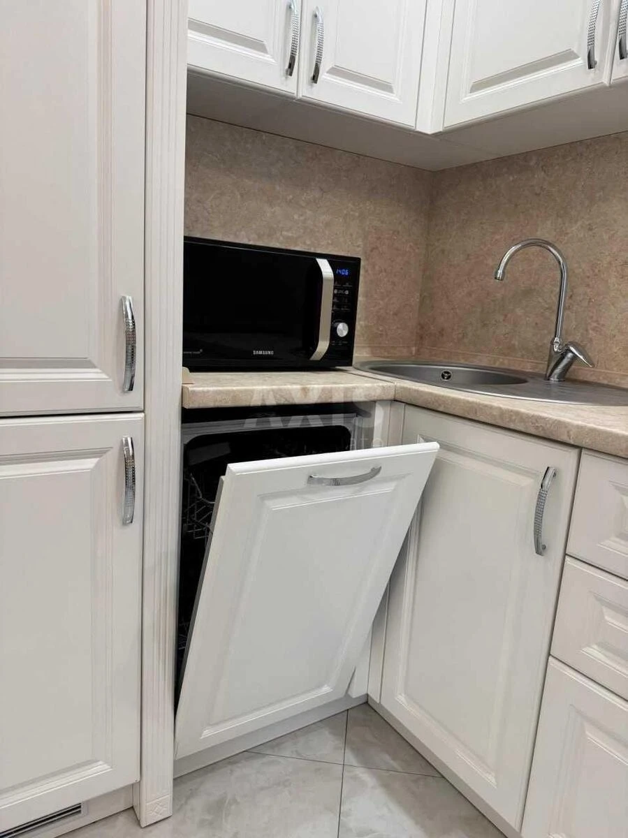 2k apartment vul. Vasylya Tyutyunnyka 52/1647475