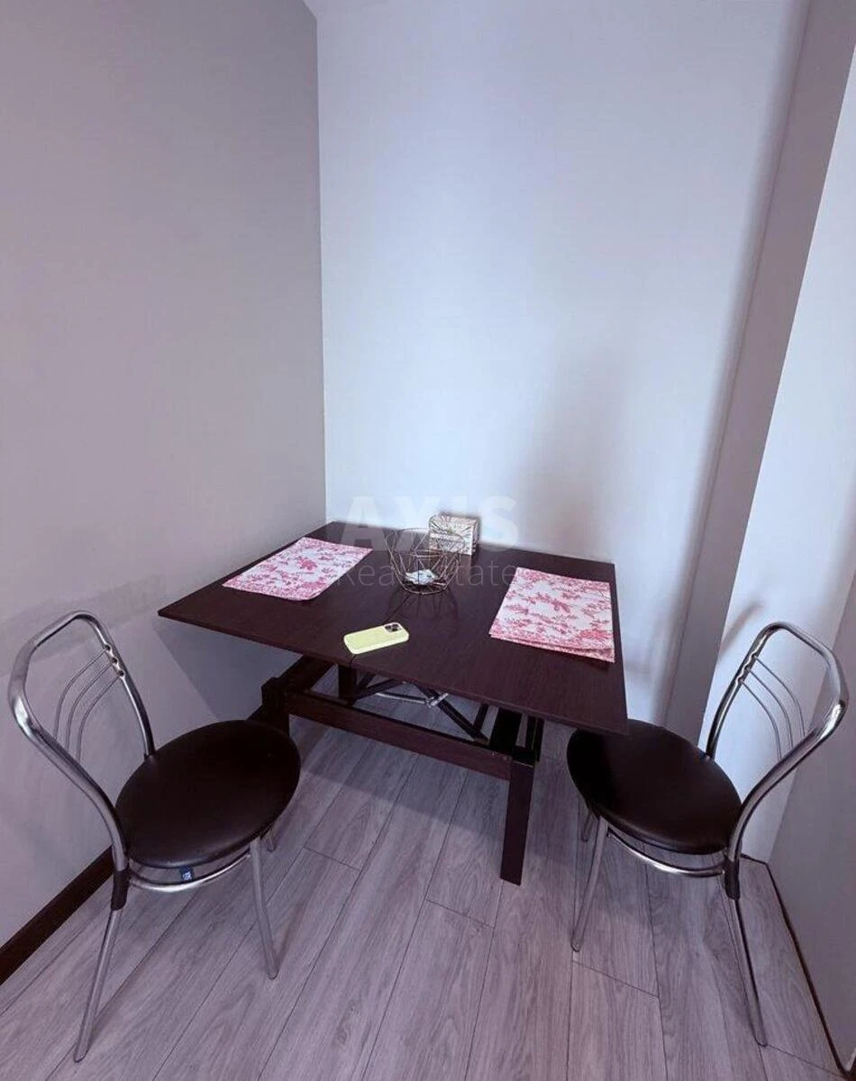 2k apartment vul. Prychal'na 12663171
