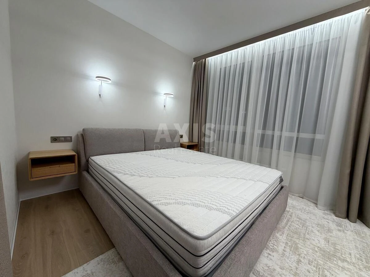 1k apartment vul. Prychal'na 106765210