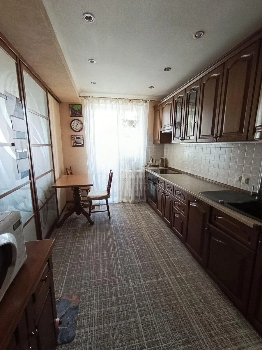 3k apartment vul. Borshhagivs'ka 143