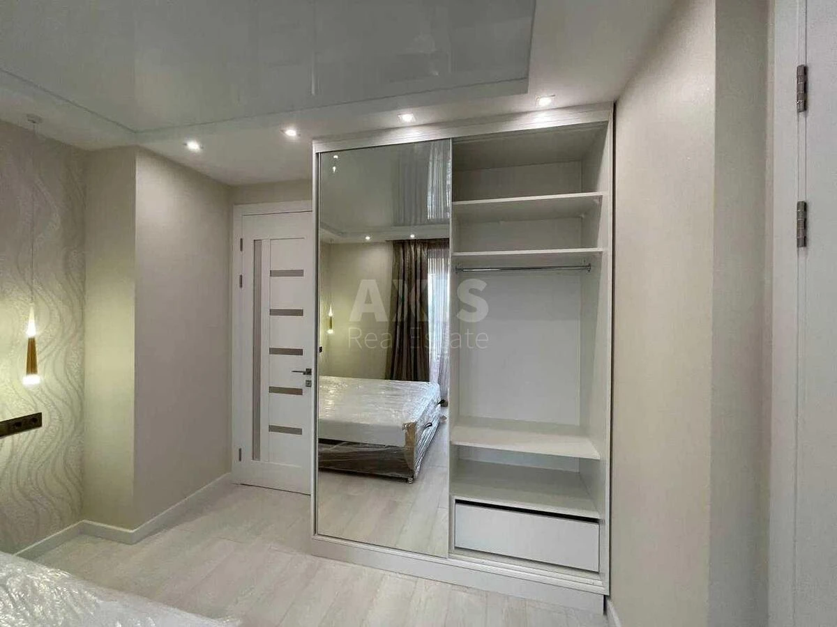 1k apartment pr-t Vidradnyj 2626574