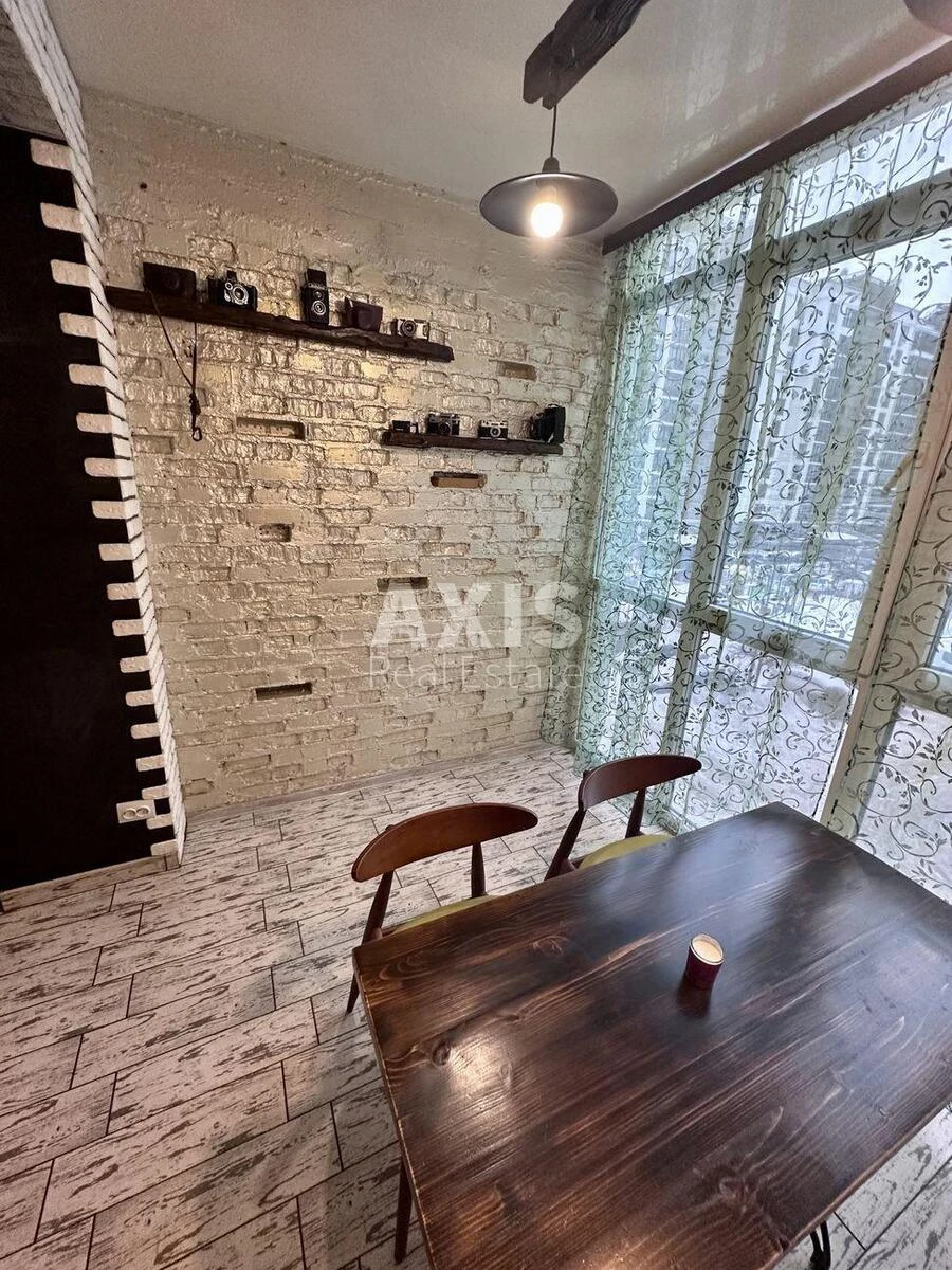 1k apartment vul. Radystiv 30650392