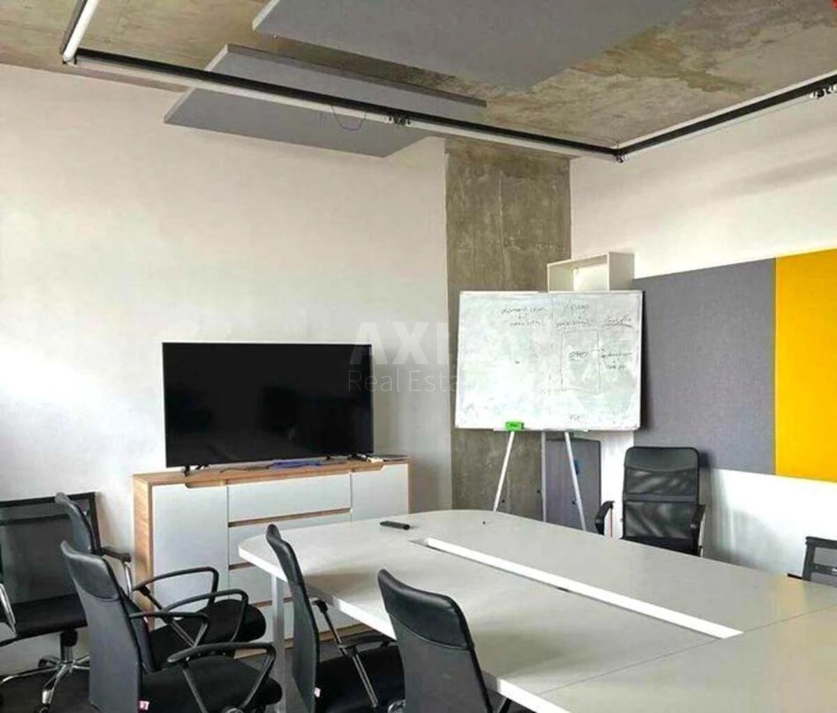 Office vul. Jevgena Konoval'cja 26, 327m2665045