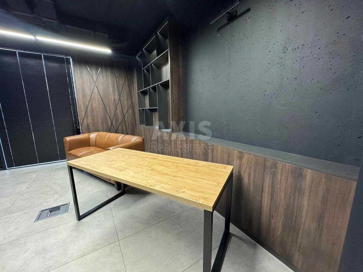 Office vul. Krasylivs'ka 6, 417m26714015