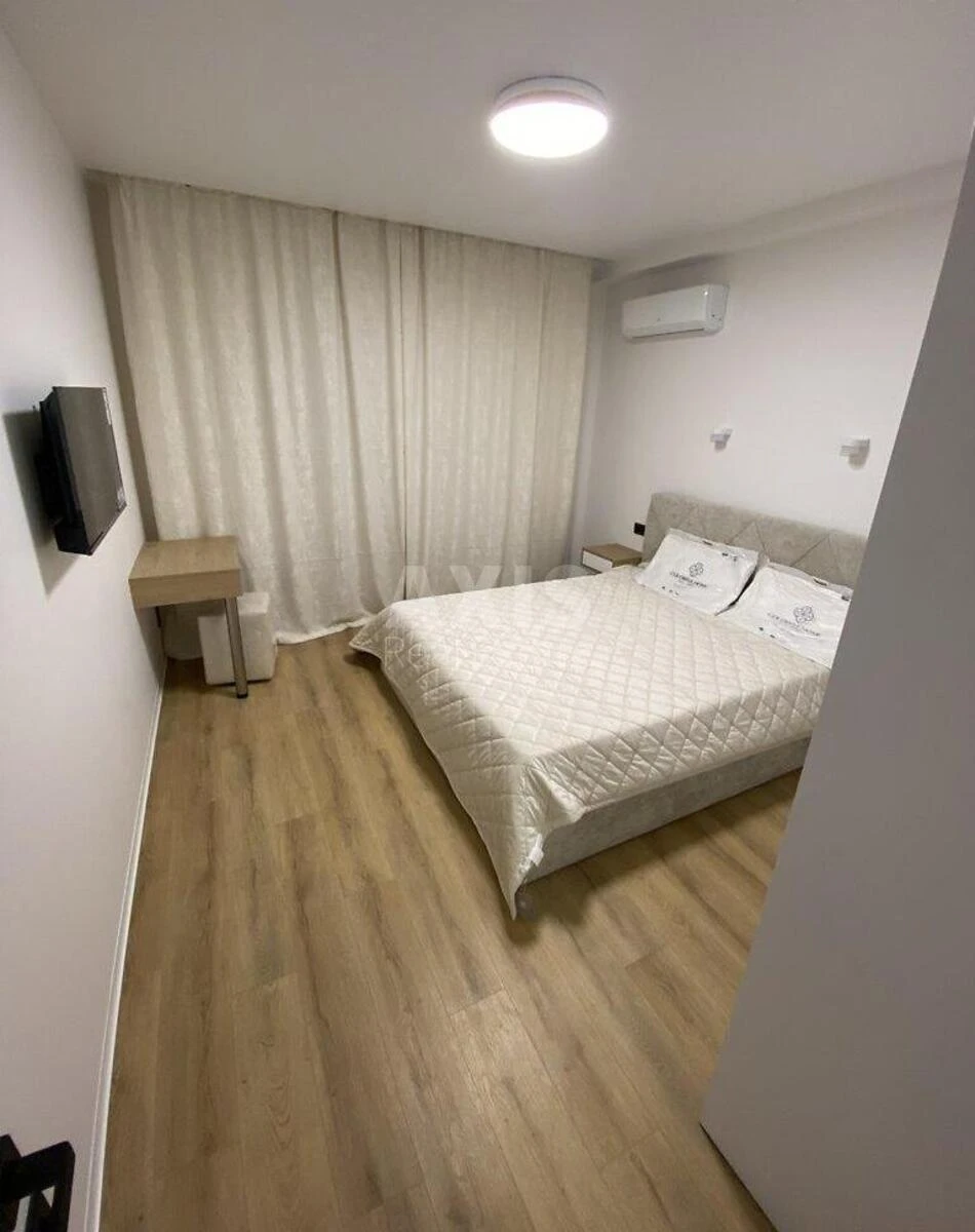 1k apartment vul. Myhajla Maksymovycha 24В716804