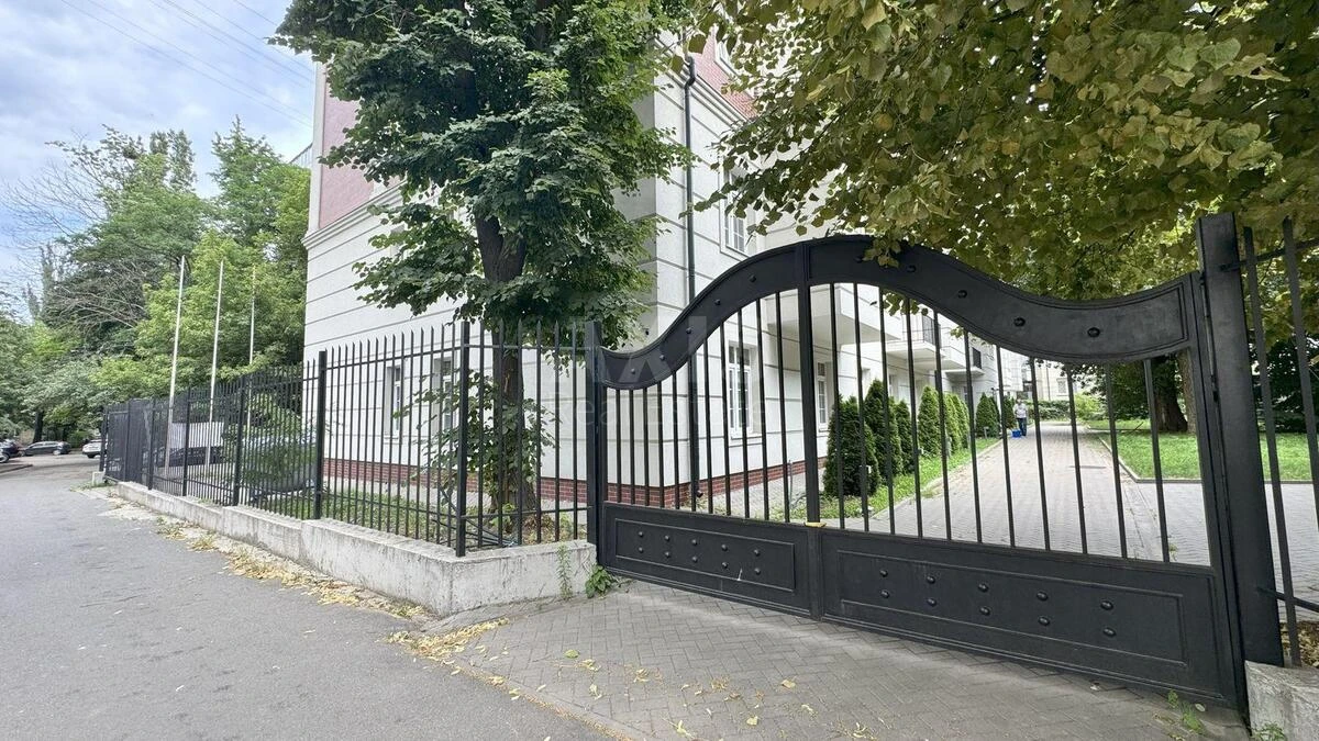 Офис ул. Пироговского Александра 19/8, 228м2583886