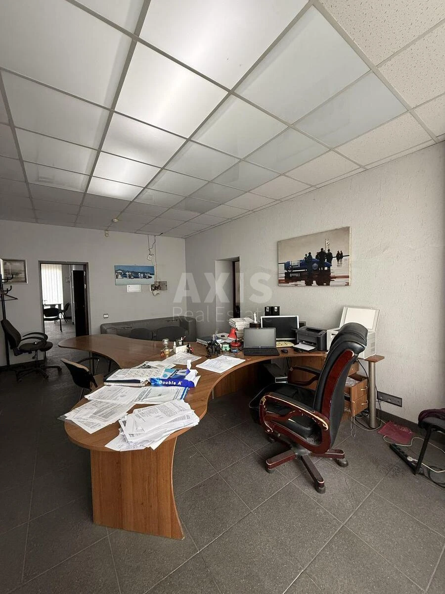 Office pr-t Volodimira Іvasyuka 8, 200m26865811
