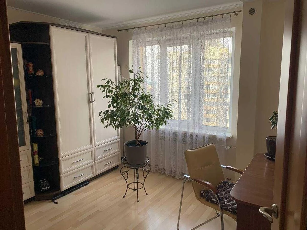 3k apartment vul. Bal'zaka Onore de 4А642611