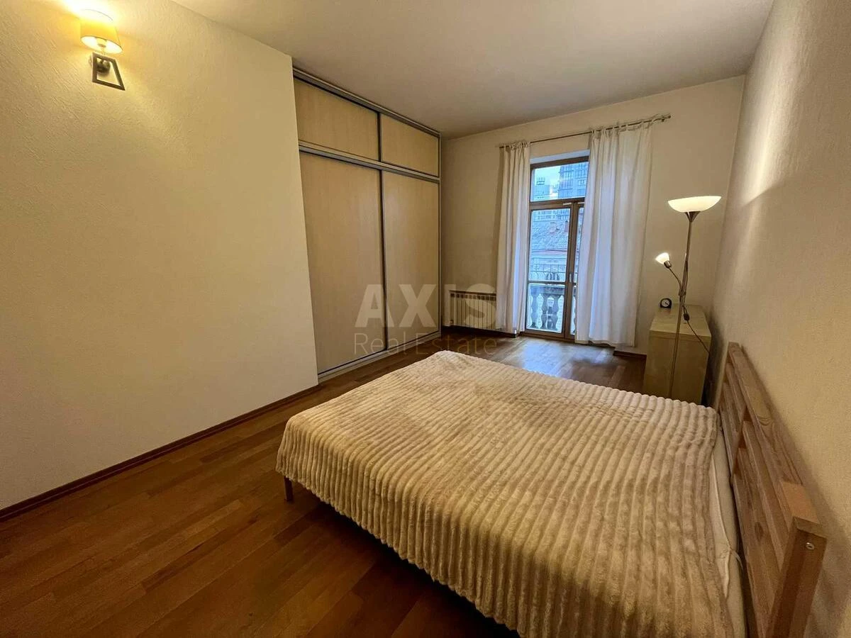 3k apartment vul. Saksagans'kogo 70Б704339