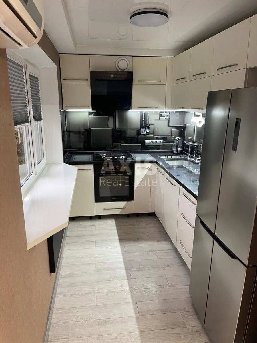 2k apartment bul. Verhovnoi' Rady 2644081