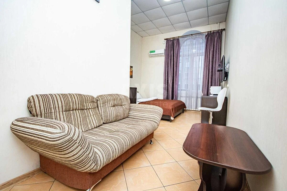 Service object vul. Saksagans'kogo 147/5, 156m2645466