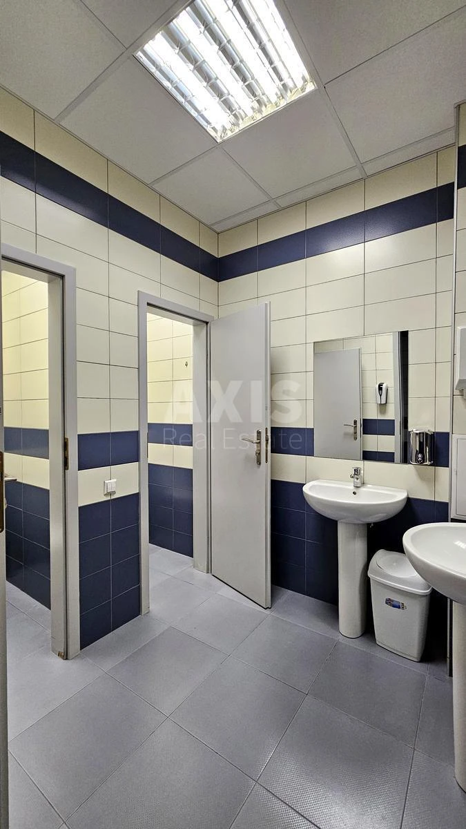 Office bul. Mykoly Mikhnovskoho 19, 900m2679038