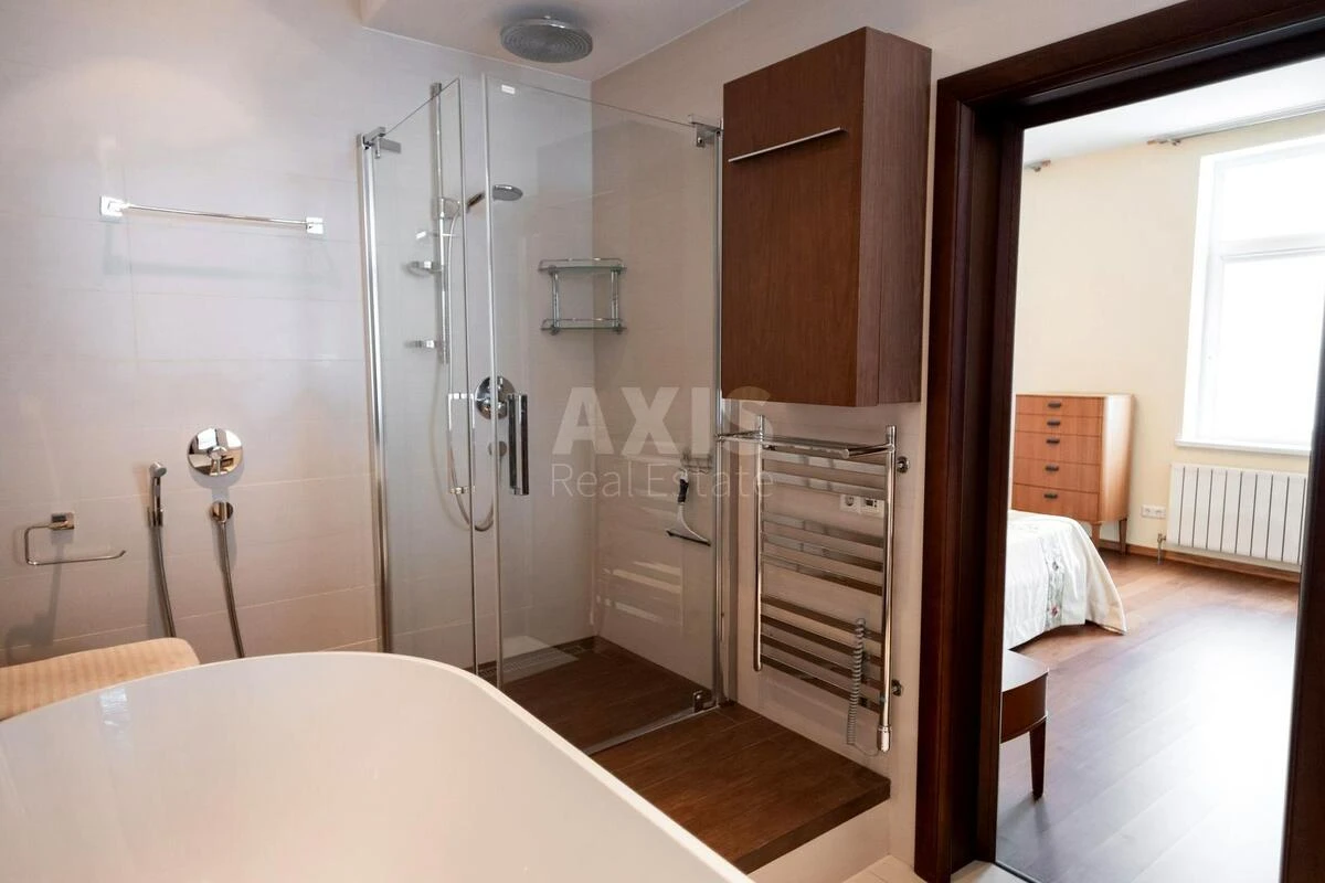 4k apartment vul. Panasa Myrnogo 17658058