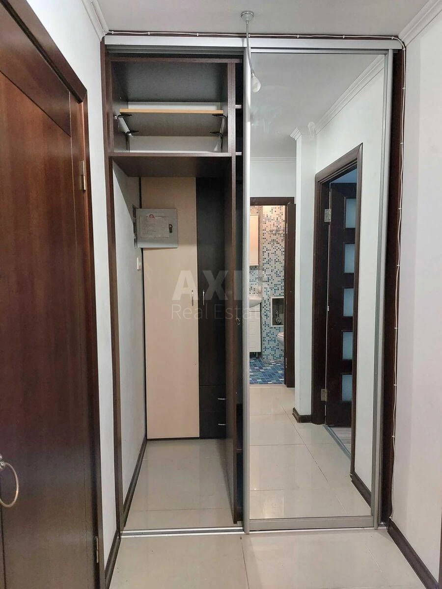1k apartment vul. Rajduzhna 19713996