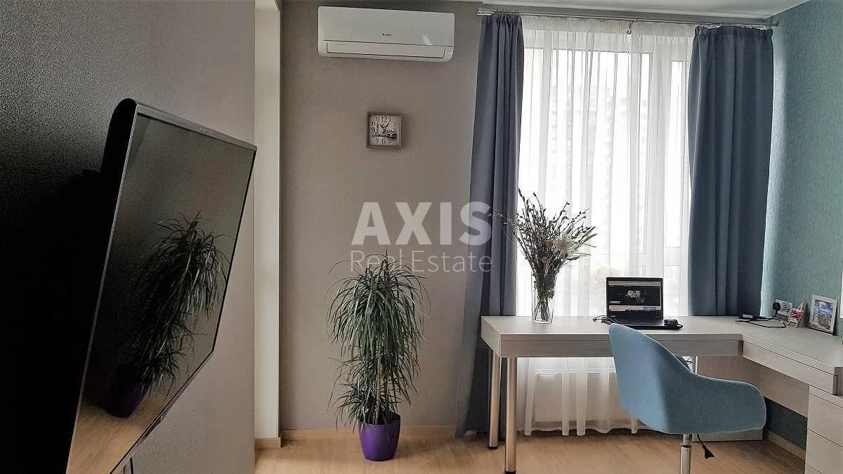 1k apartment vul. Zarichna 1468395