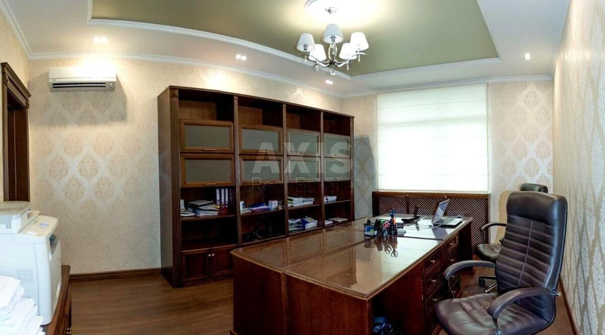 4k apartment vul. Antonovycha 131655244