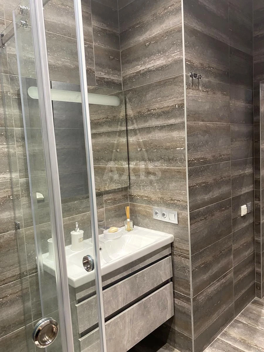 1k apartment pr-t Berestejskij 426319210