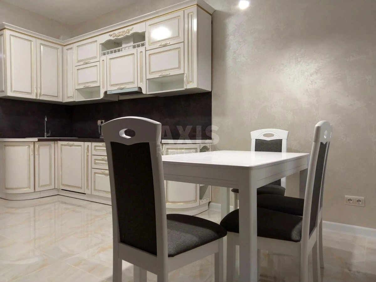 3k apartment vul. Antonovycha 131701655