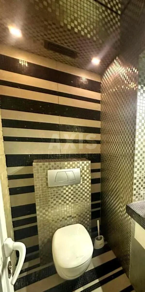 Office vul. Oleksy Tykhoho 89А, 230m2660136