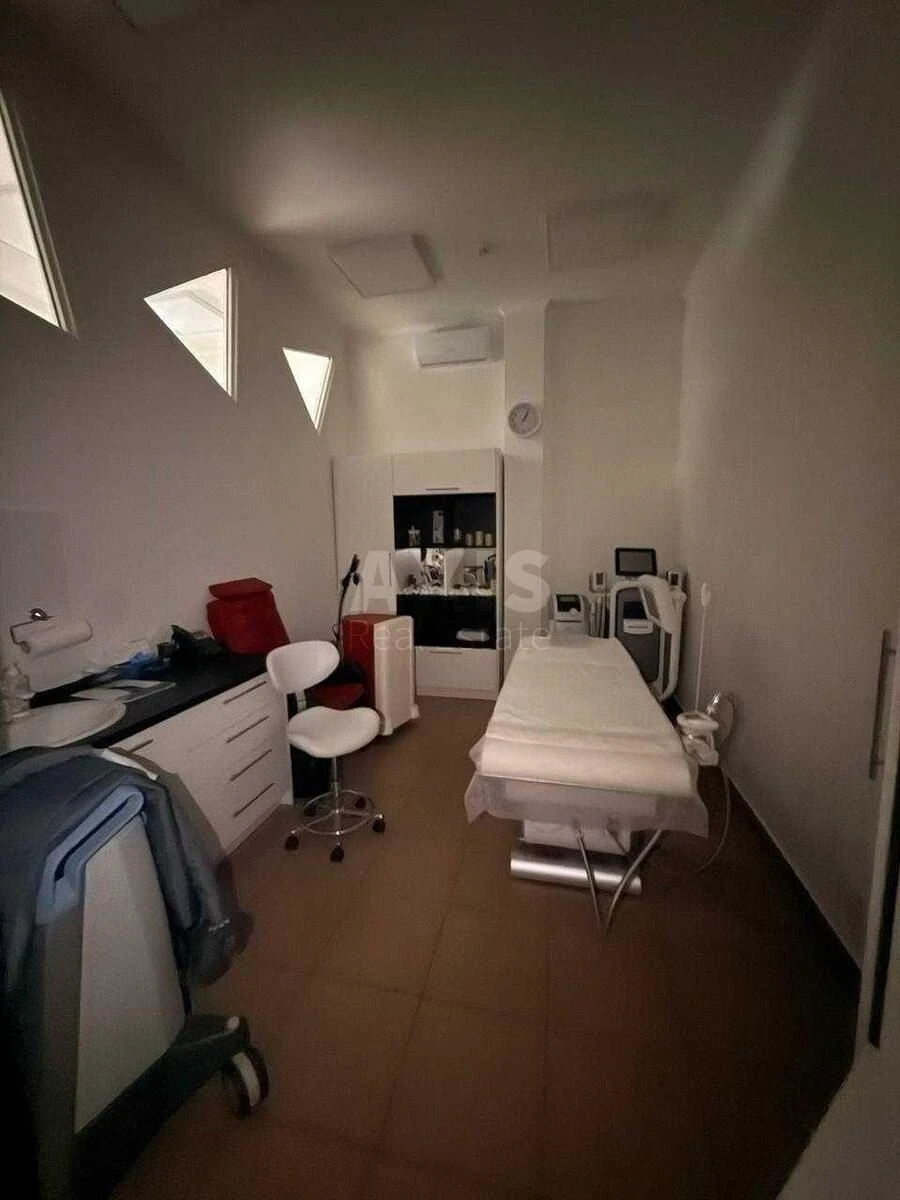 Объект торговли ул. Окипной Раисы 4, 104м2672168