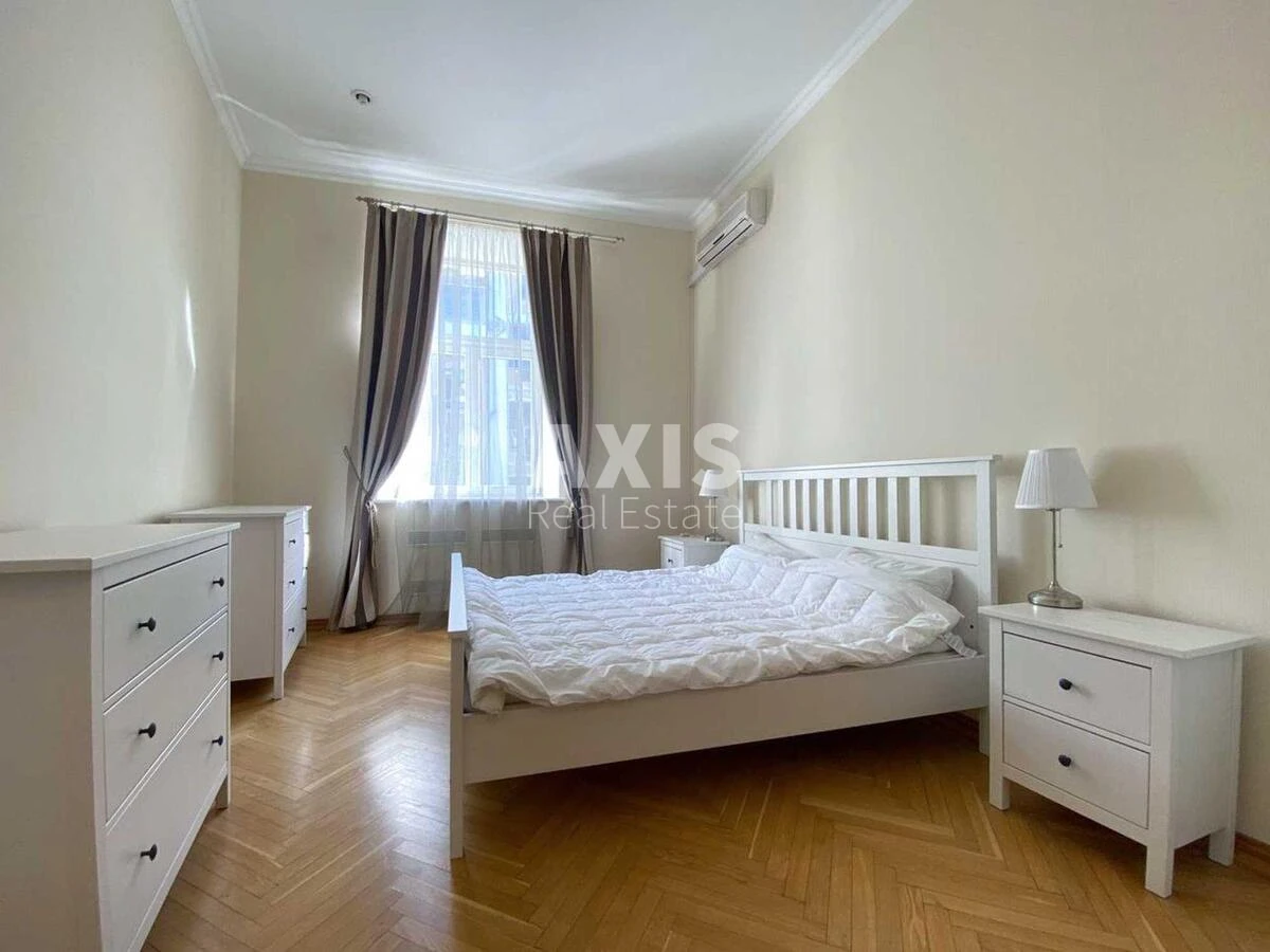 4k apartment vul. Ljuterans'ka 7/106706810