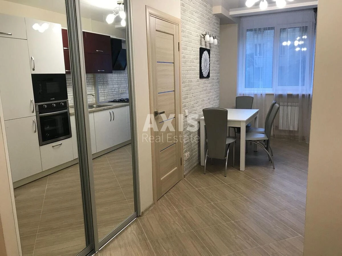 2к квартира ул. Хмельницкого Богдана 39567242