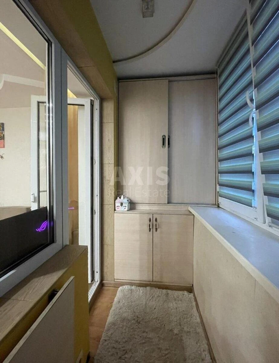 2k apartment vul. Mykytenka Ivana 13707856