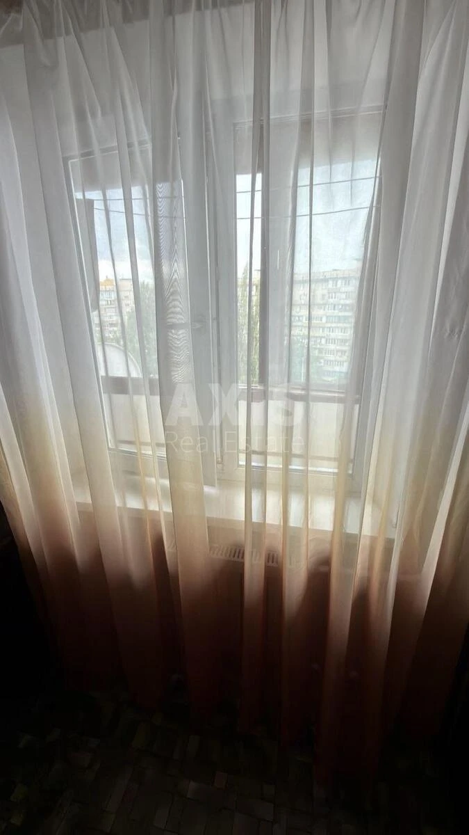 2k apartment vul. Levka Lukyanenka 2А708184