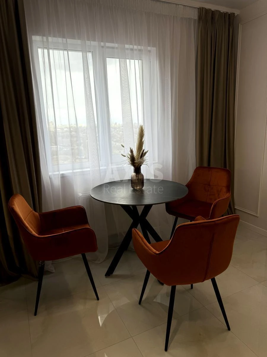 2k apartment vul. Myhajla Maksymovycha 246940613