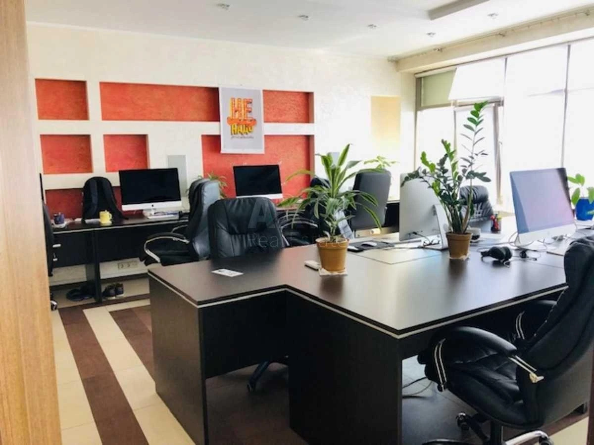 Office vul. Velyka Vasyl'kivs'ka 72, 192m2679383