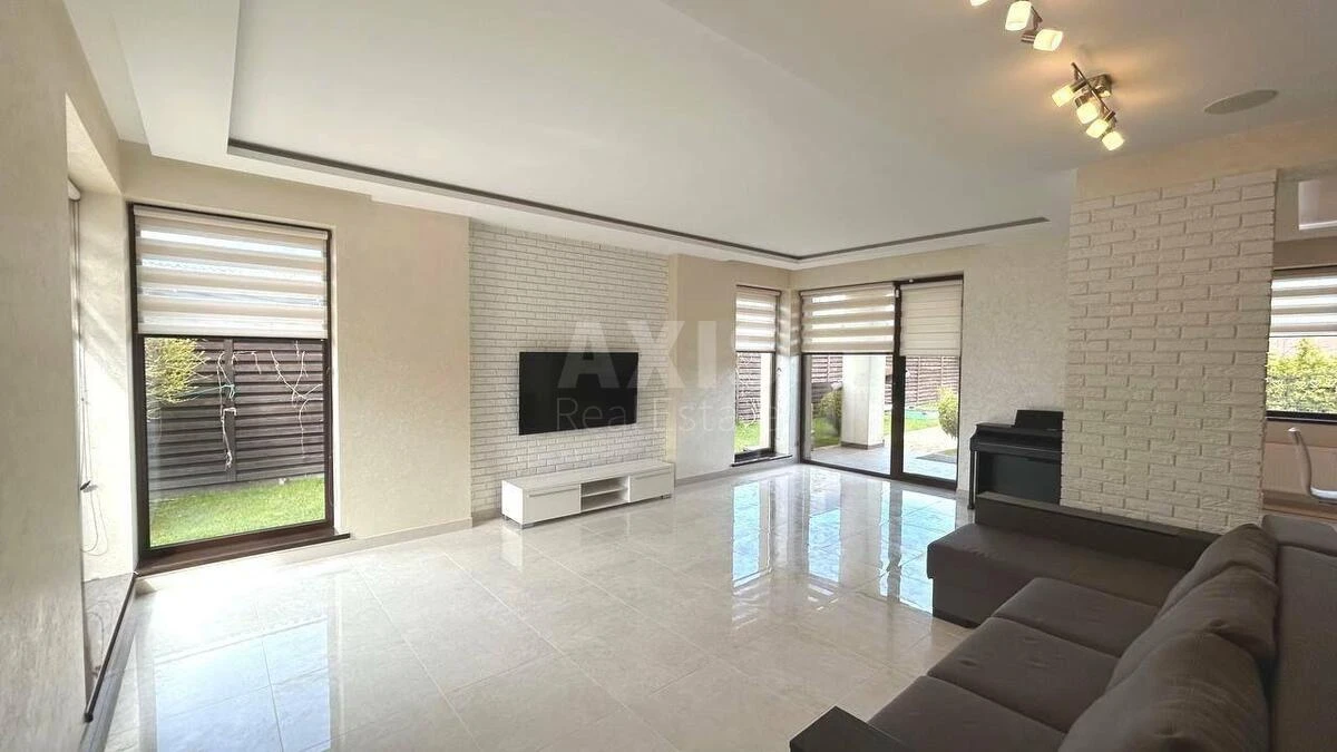 House vul. Central'na, 252m2, Kyiv city582886