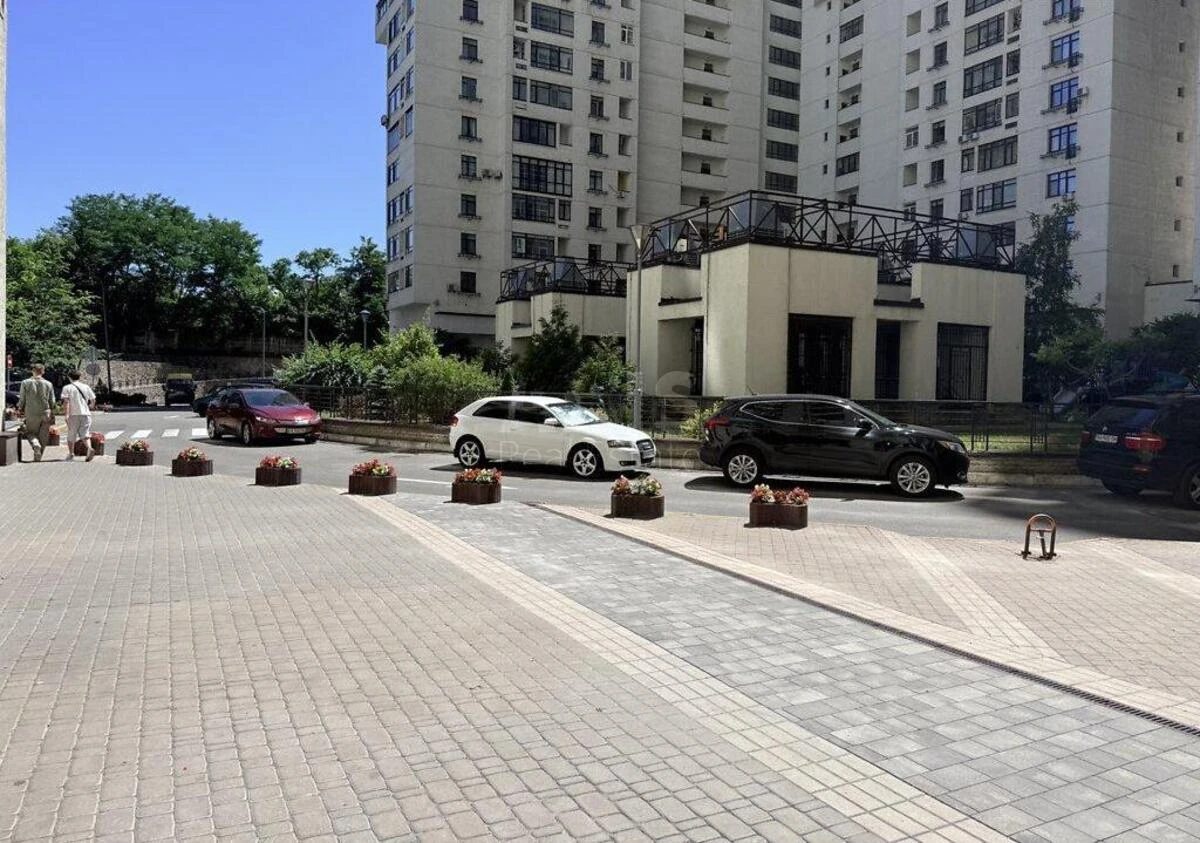 2k apartment vul. Jevgena Konoval'cja 44А6985918
