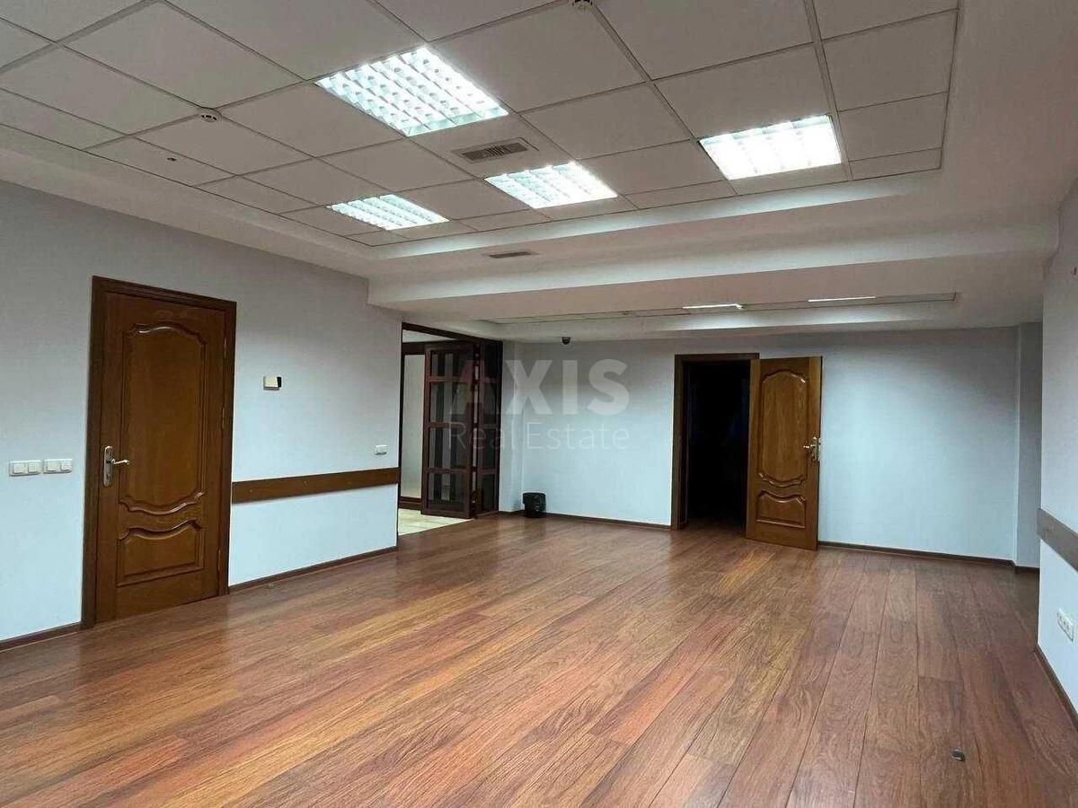 Office bul. Mykoly Mikhnovskoho 19, 233m2698097