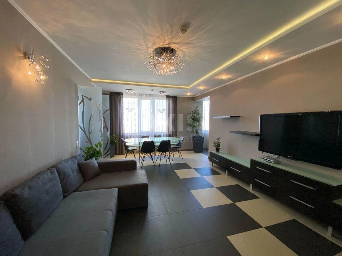 3k apartment nab. Dniprovs'ka 1648773