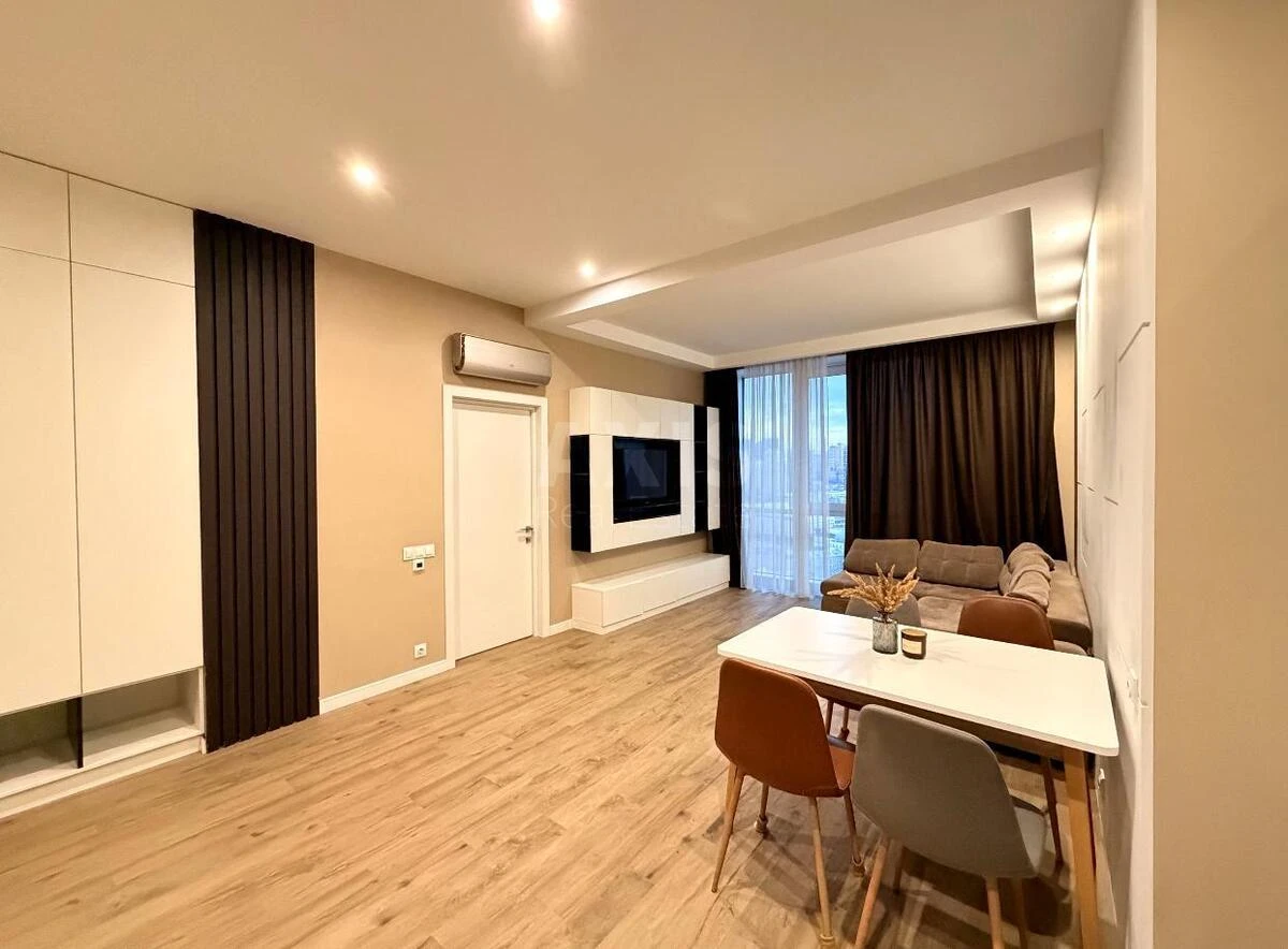 1k apartment vul. Saksagans'kogo 37К665262