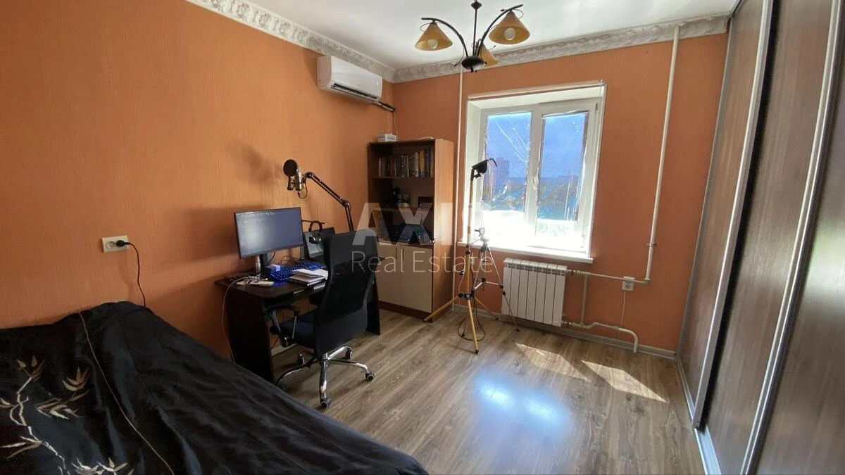 3k apartment vul. Chornobyl's'ka 24/25621160