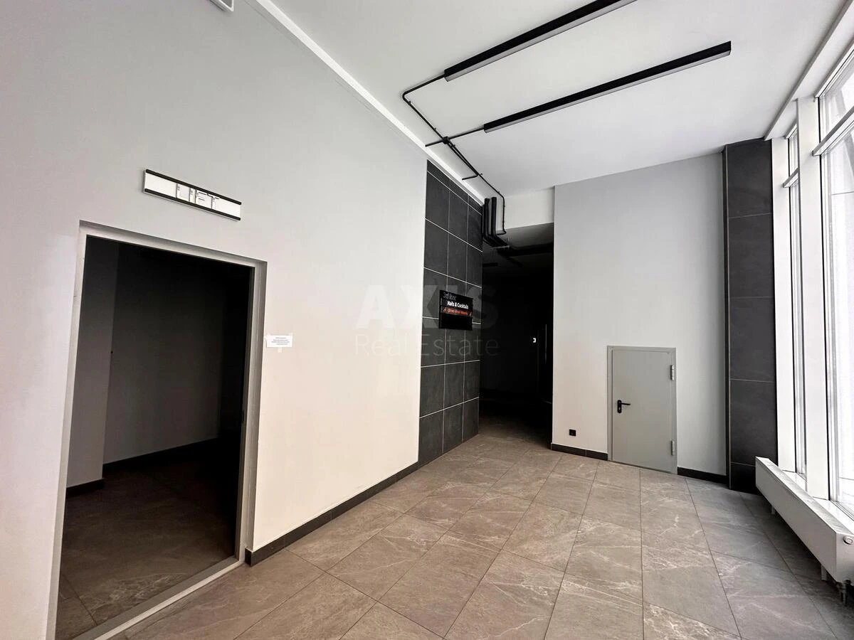 Office vul. Levka Lukyanenka 21, корп. 14, 135m2668580