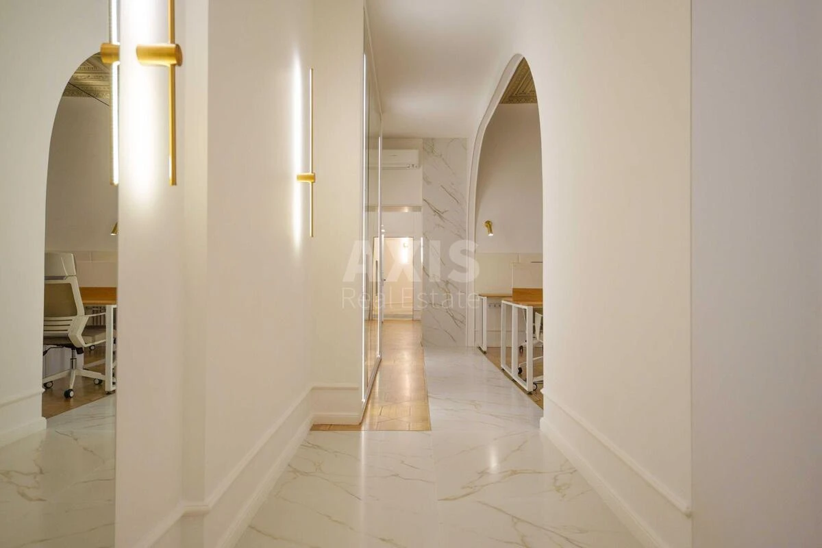 Office vul. Rustaveli Shota 22, 181m2631254