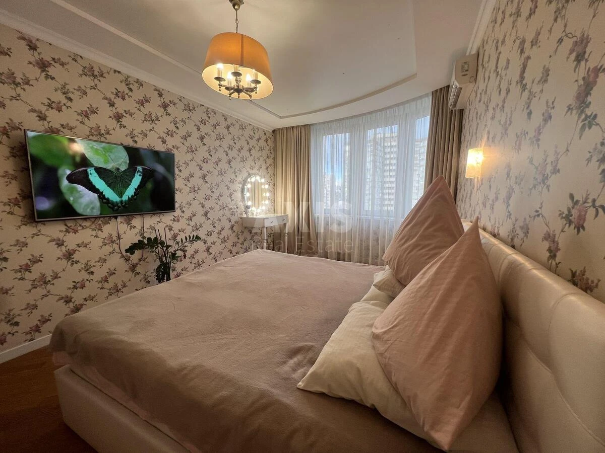 2к квартира ул. Ахматовой Анны 30715494