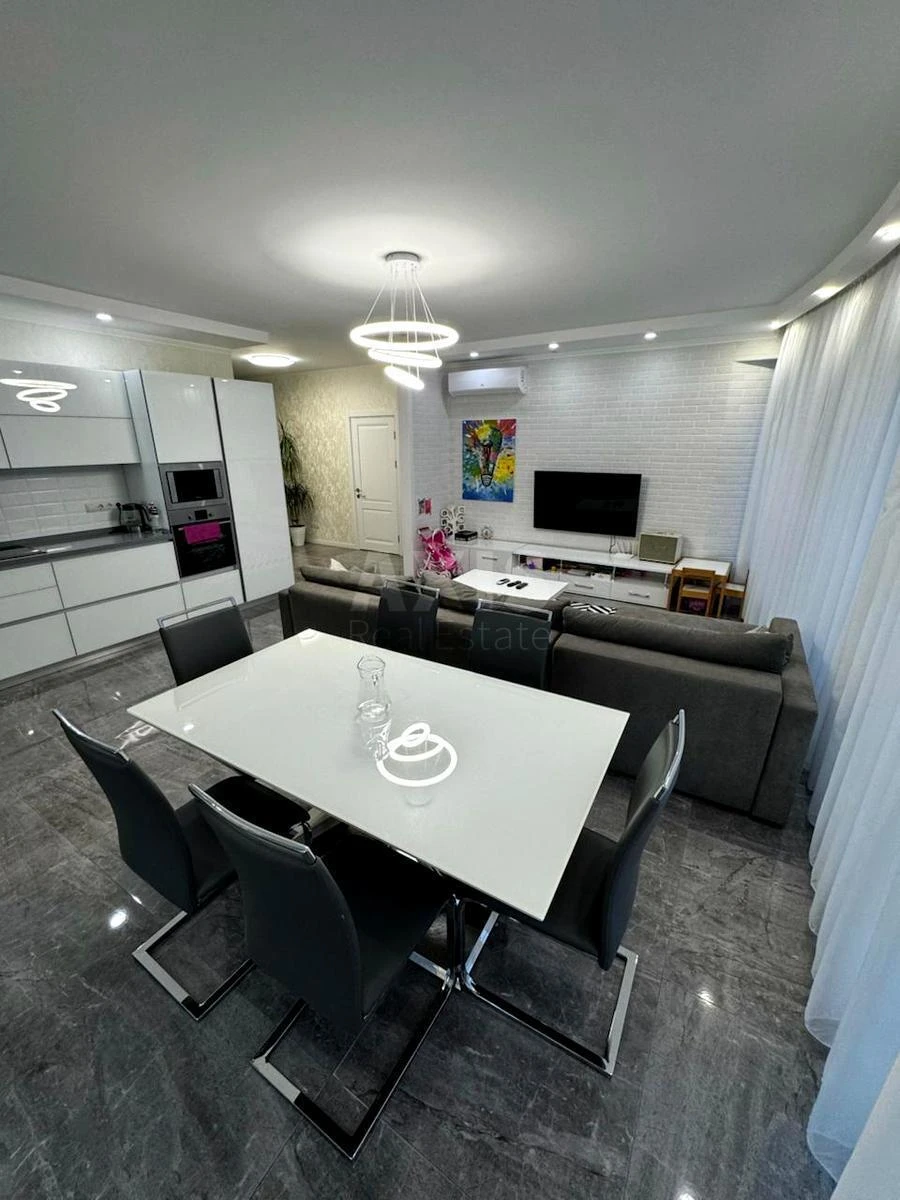 3k apartment vul. Zarichna 163254